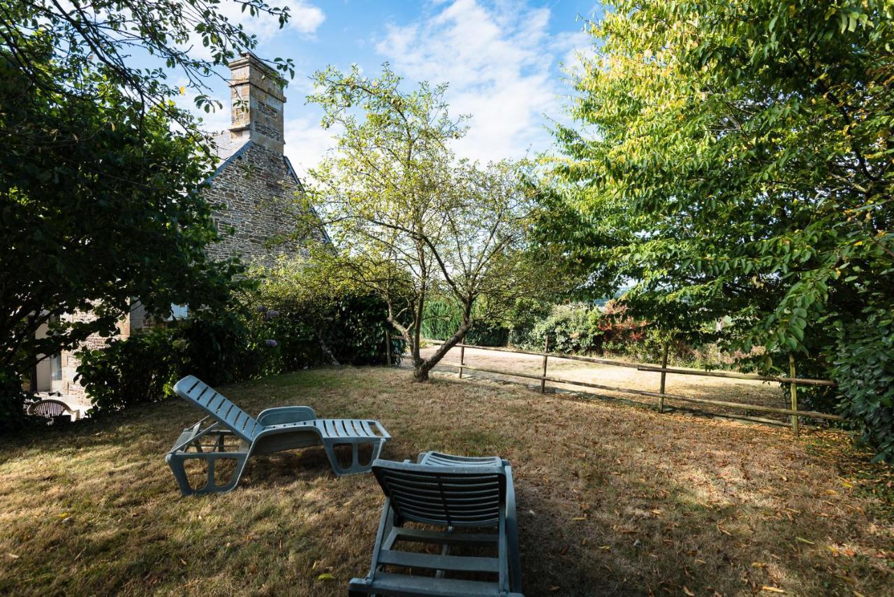 Gite De Charme Avec Spa, Baie Du Mont St Michel Sougéal Exterior foto